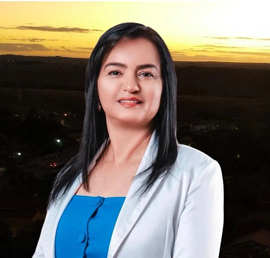 TRE-GO mantém os mandatos de prefeita e vice-prefeito de Davinópolis após rejeição de acusações de abuso de poder político. Eleições validadas pela Justiça Eleitoral