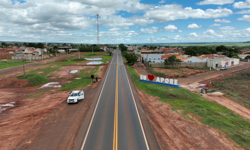 Goiás conclui a restauração de 91,4 km da GO-184 com um investimento de R$ 276 milhões, melhorando a mobilidade, segurança e impulsionando o agronegócio local.