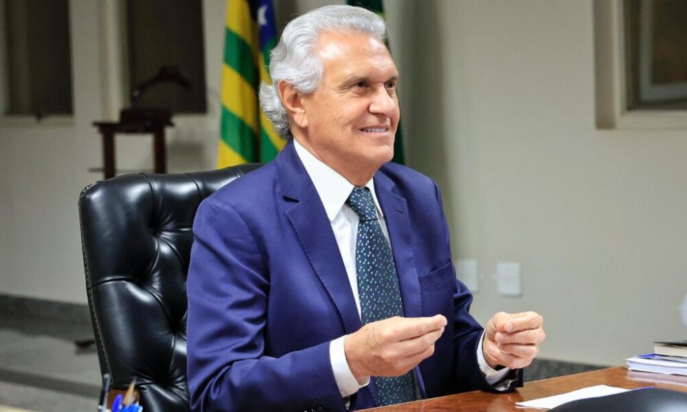 Goiás oficializa sua saída do Regime de Recuperação Fiscal e adere ao Propag, com previsão de R$ 26 bilhões em ganhos fiscais nos próximos 30 anos, consolidando a saúde fiscal do estado.