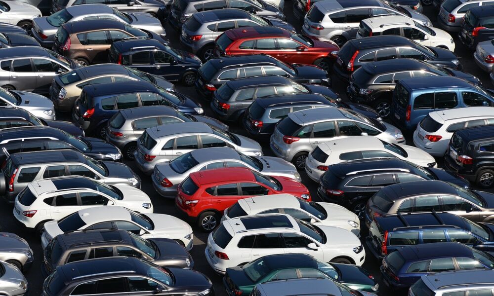 Governo de Goiás divulga o calendário de pagamento do IPVA 2026, com a possibilidade de parcelar a Taxa de Licenciamento em até 10 vezes e desconto de até 8% para pagamento à vista